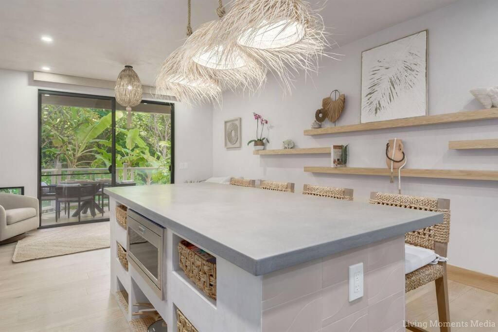 와일레아마우이 Aloha Moon - A Chic And Dreamy Modern Tropical Hideaway! 아파트 외부 사진